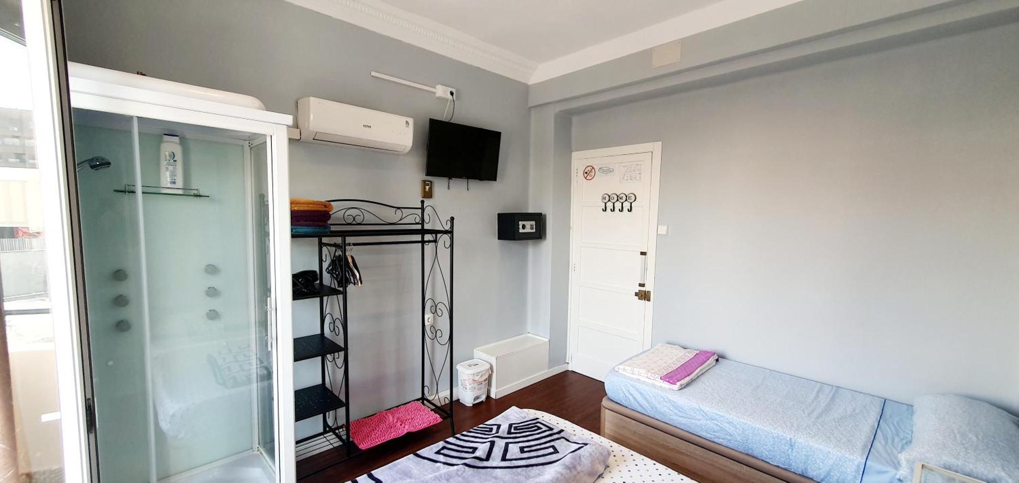 Habitacion Cerca Del Centro บาเลนเซีย ภายนอก รูปภาพ